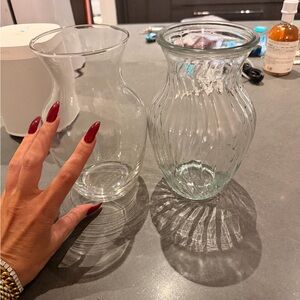 Elegant Clear Glass Vase Set - 2 BRAND NEW MEDIUM HEIGHT GLADD VASES